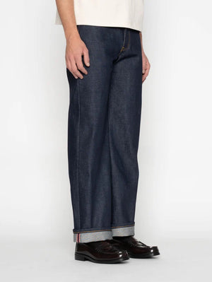 Naked & Famous Strong Guy - Elephant 14 - Dirty Elephant