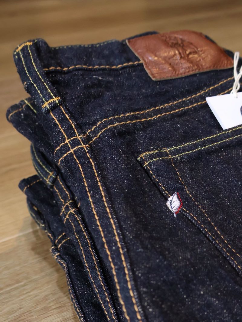 Pure Blue Japan CCBE-005 14oz Camel-core x Indigo Slim Straight