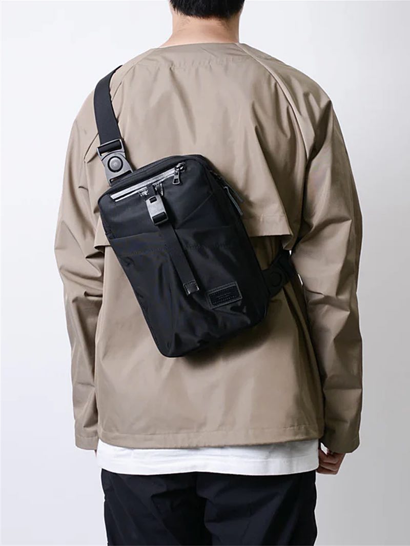 Master-Piece Navy 289074 Scramble Shoulder Bag/ nylon, leather-bos taurus